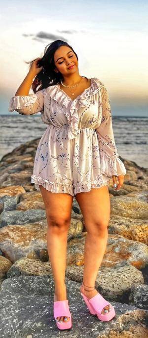 Original 898 px/ 2048 px