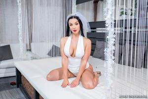 Original 1600 px/ 1067 px