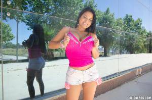 Original 2000 px/ 1325 px