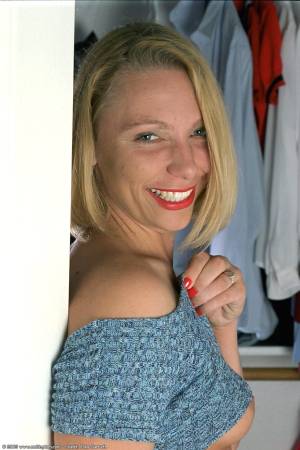 Original 682 px/ 1024 px