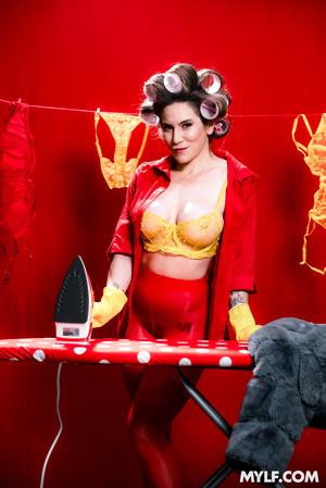 #MYLF - Aderes Quin - April Spotlight: Your Squirting Toy Aderes Quin