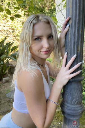 Original 2000 px/ 3000 px