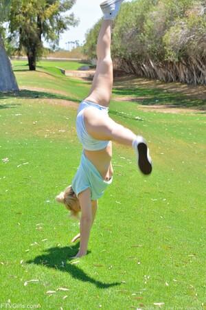 Original 3280 px/ 4928 px