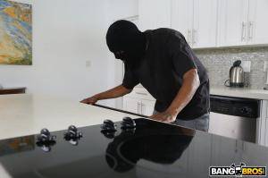 Original 2000 px/ 1333 px