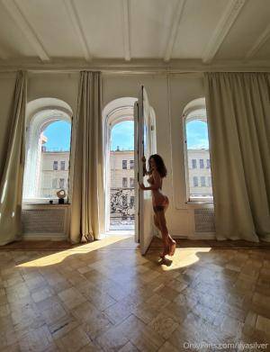 Original 828 px/ 1080 px