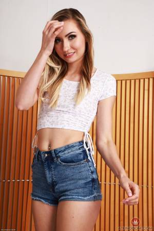 Original 2001 px/ 3000 px