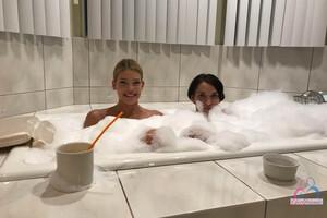 Original 3000 px/ 2000 px