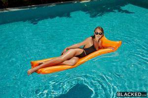 Original 3000 px/ 2000 px