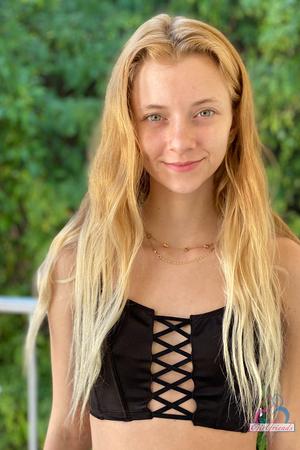 Original 2000 px/ 3000 px