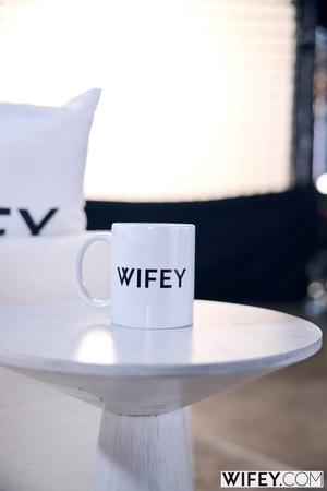 Original 2000 px/ 2999 px