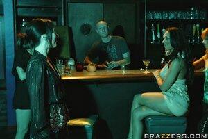 Original 900 px/ 599 px