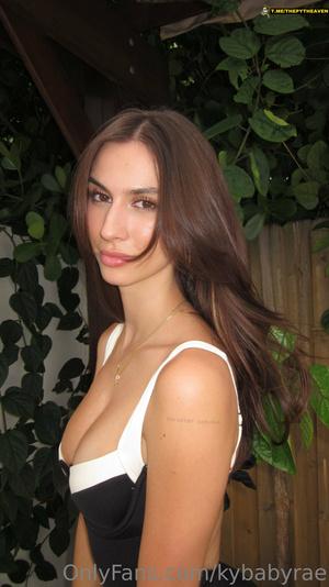 Original 2248 px/ 4000 px