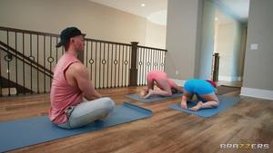 #Brazzers - Lily Lou, Lexi Lore - Stretch Our Pussies Out