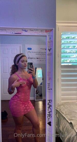 Original 698 px/ 1280 px