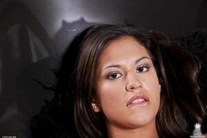 Original 1600 px/ 1064 px