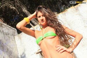 Original 1600 px/ 1067 px