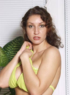 Original 734 px/ 990 px