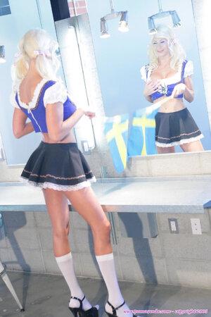 Original 700 px/ 1050 px