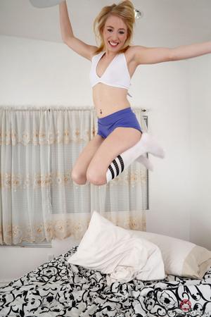 Original 2000 px/ 3000 px