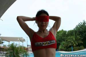 Original 900 px/ 600 px