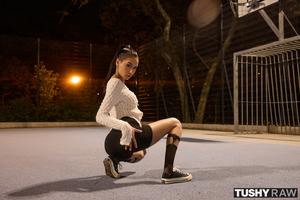 Original 2999 px/ 2000 px