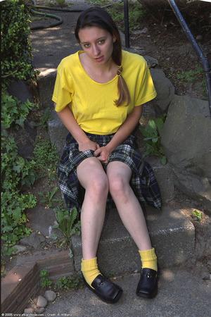 Original 682 px/ 1024 px