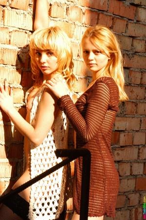 Original 825 px/ 1241 px