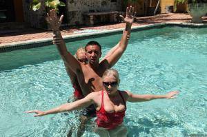 Original 2495 px/ 1663 px