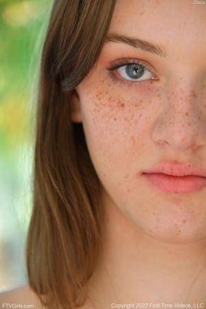 Original 852 px/ 1280 px