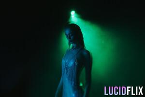 Original 3000 px/ 2000 px