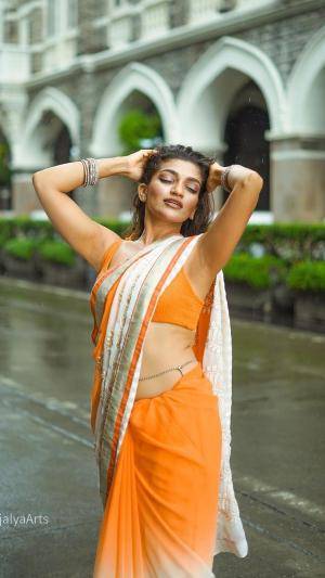 Original 759 px/ 1349 px