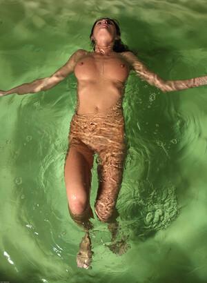 Original 2000 px/ 2734 px