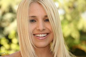 Original 1600 px/ 1067 px