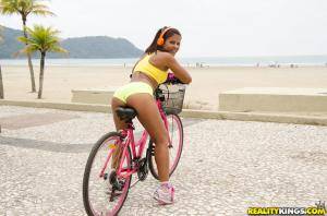 Original 3840 px/ 2542 px