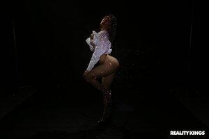 Original 3000 px/ 2000 px