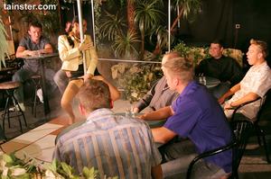 Original 2048 px/ 1360 px