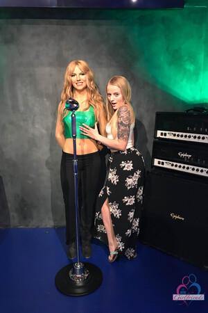 Original 2000 px/ 3000 px