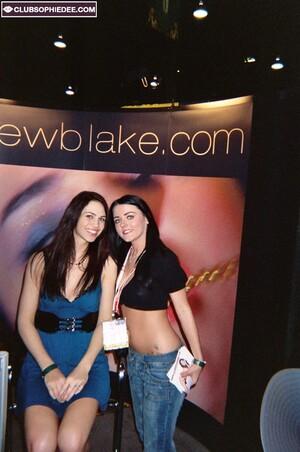 Original 679 px/ 1024 px