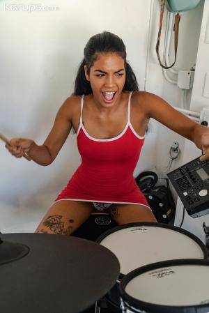 Original 1334 px/ 2000 px