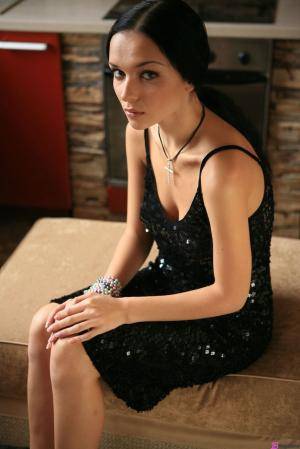 Original 854 px/ 1280 px