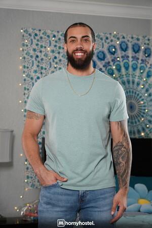 Original 2561 px/ 3840 px