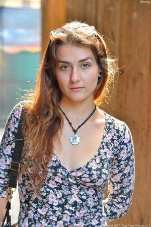 Original 852 px/ 1280 px