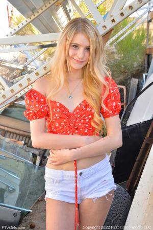 Original 3280 px/ 4928 px