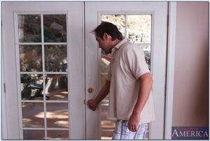 Original 850 px/ 573 px