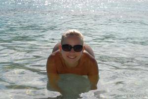 Original 3072 px/ 2056 px