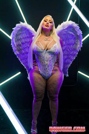 Original 1067 px/ 1600 px