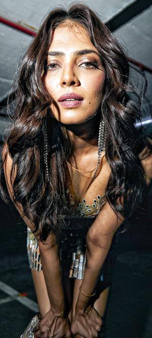 Original 1123 px/ 2497 px