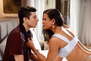 Original 1619 px/ 1080 px