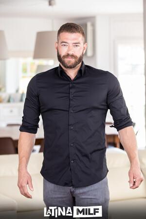 Original 2560 px/ 3840 px