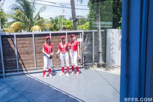 Original 900 px/ 600 px